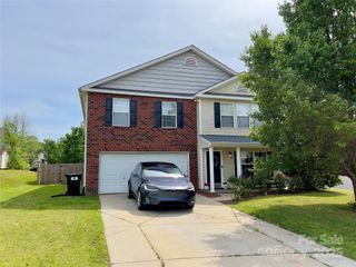 10527 River Hollow Court, Charlotte, NC 28214