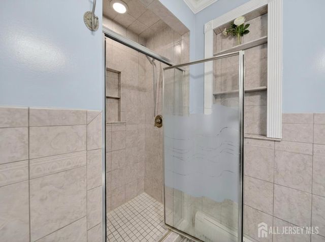 383 Carteret Avenue, Carteret, NJ 07008