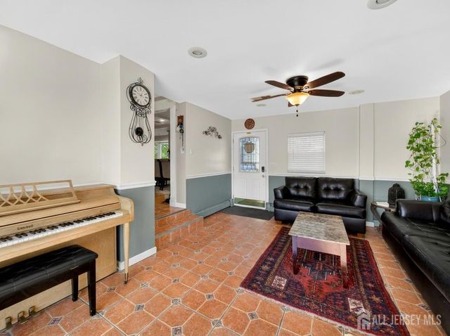 383 Carteret Avenue, Carteret, NJ 07008