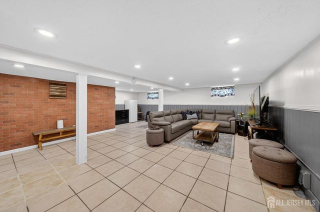 383 Carteret Avenue, Carteret, NJ 07008