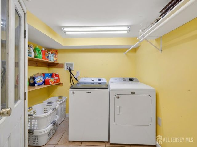 383 Carteret Avenue, Carteret, NJ 07008