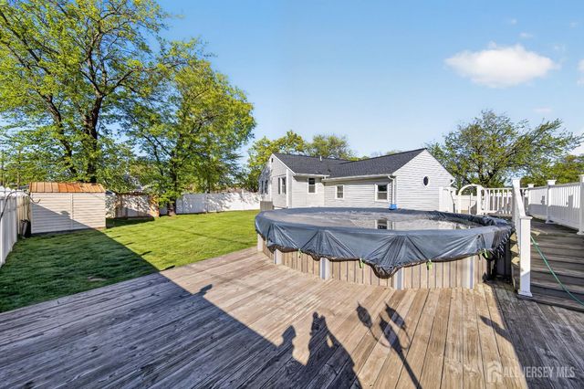 383 Carteret Avenue, Carteret, NJ 07008