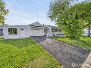383 Carteret Avenue, Carteret, NJ 07008