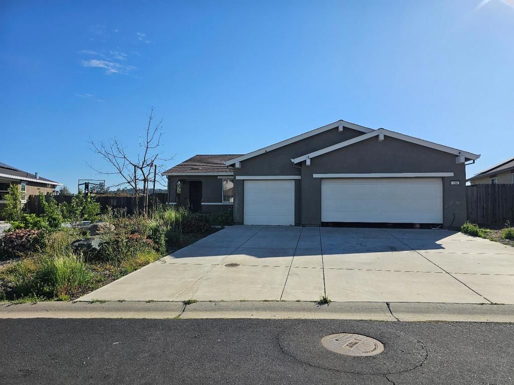 Image 1 of property listing at 184 Raccoon Hollow Loop, Copperopolis, CA 95228