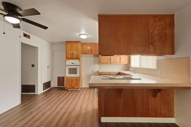 741 DUNDEE Way, Stockton, CA 95210