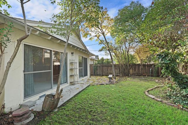 741 DUNDEE Way, Stockton, CA 95210