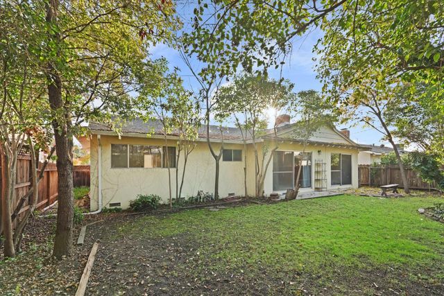 741 DUNDEE Way, Stockton, CA 95210