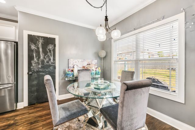 4104 Stony Point Dr, La Vergne, TN 37086