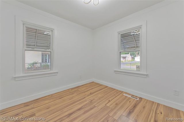 36007 Schley Avenue, Westland, MI 48186