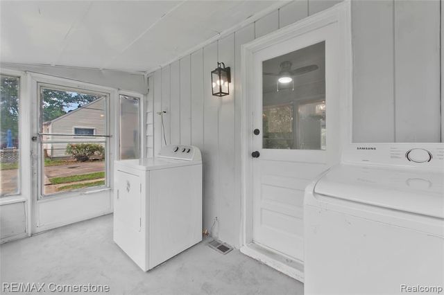 36007 Schley Avenue, Westland, MI 48186