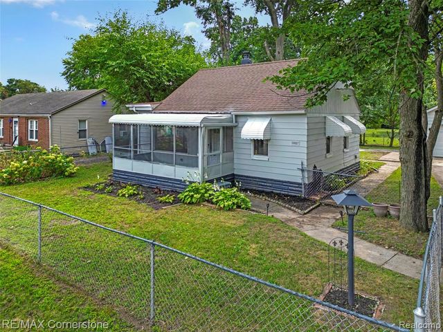 36007 Schley Avenue, Westland, MI 48186