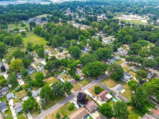36007 Schley Avenue, Westland, MI 48186
