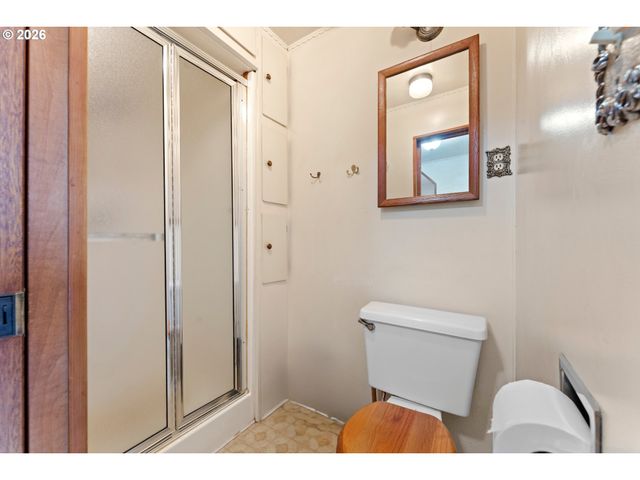 642 CLARK St, North Bend, OR 97459