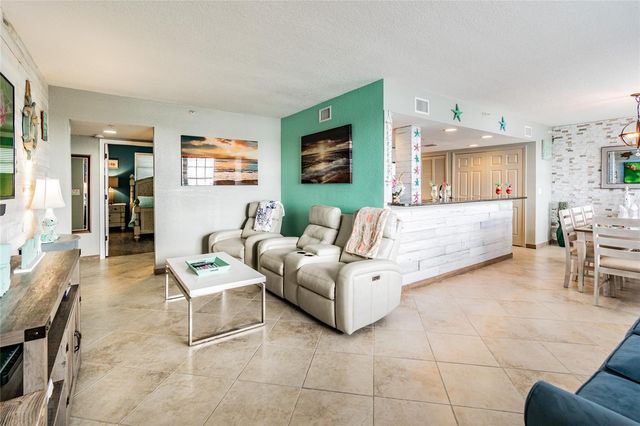 445 HAMDEN DRIVE 504, Clearwater Beach, FL 33767