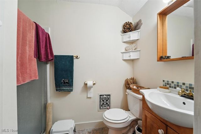 4566 River Street, Willoughby, OH 44094