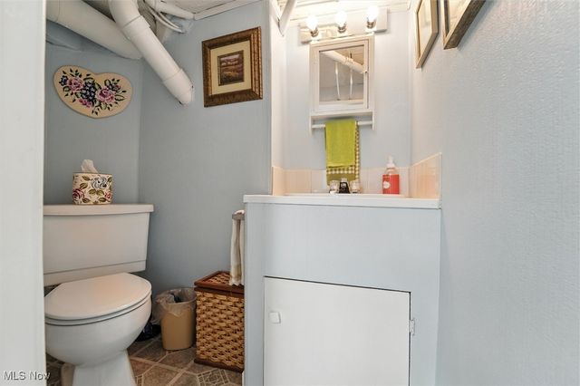 4566 River Street, Willoughby, OH 44094