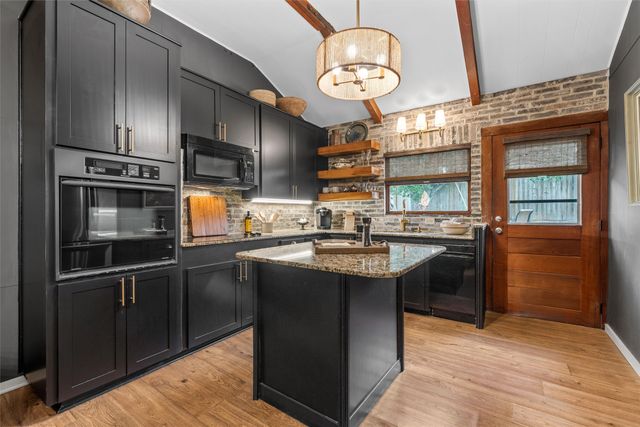 188 Linda Lee Loop, Whitney, TX 76692