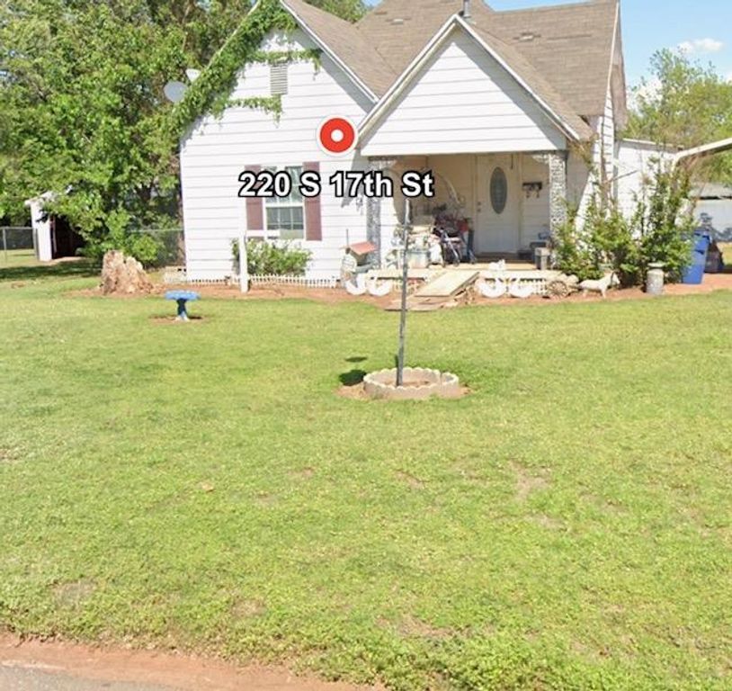 220 S 17th Street, Guthrie, OK 73044