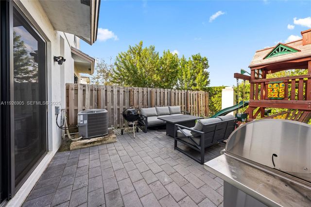 10887 SW 232nd Ter, Homestead, FL 33032