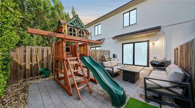 10887 SW 232nd Ter, Homestead, FL 33032