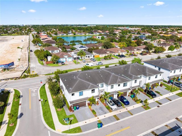 10887 SW 232nd Ter, Homestead, FL 33032