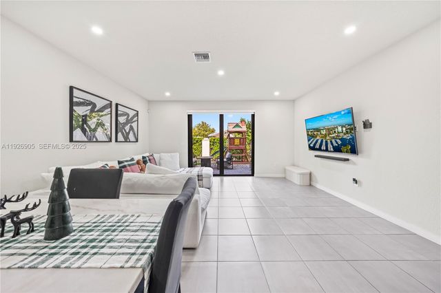 10887 SW 232nd Ter, Homestead, FL 33032