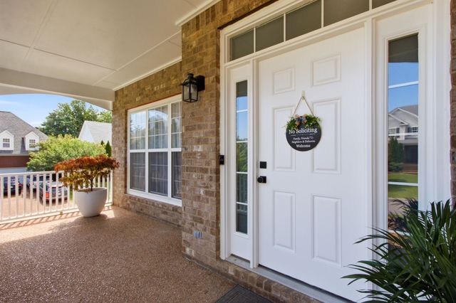 6001 Romain Ct, Spring Hill, TN 37174