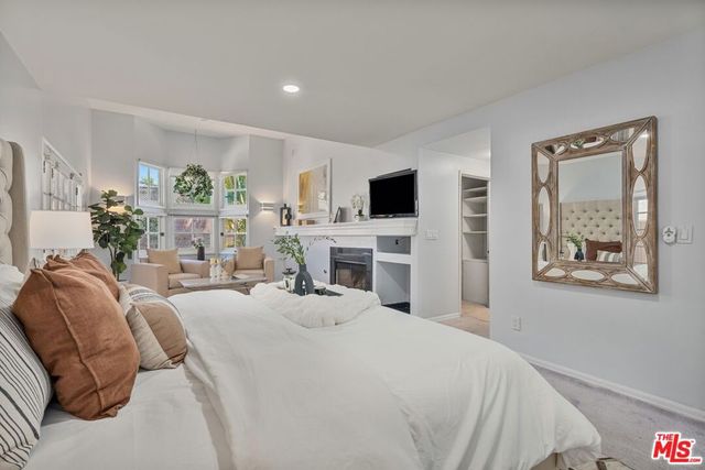 18319 San Jose Street, Los Angeles, CA 91326