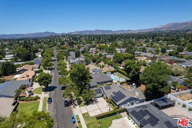 18319 San Jose Street, Los Angeles, CA 91326