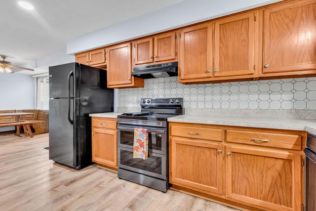 701 Hunters Run, Gahanna, OH 43230