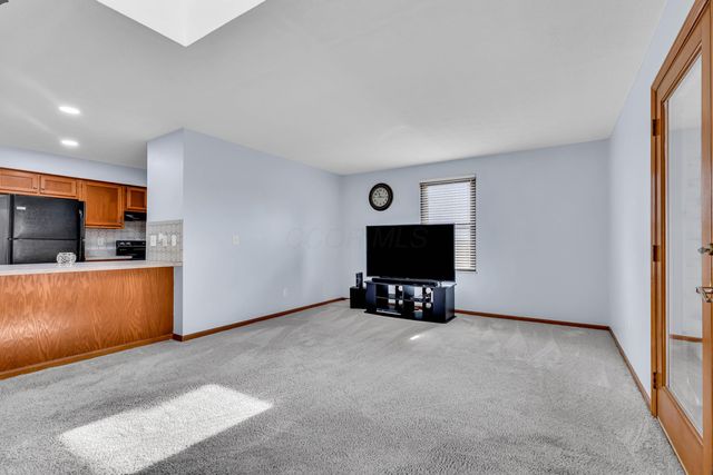 701 Hunters Run, Gahanna, OH 43230