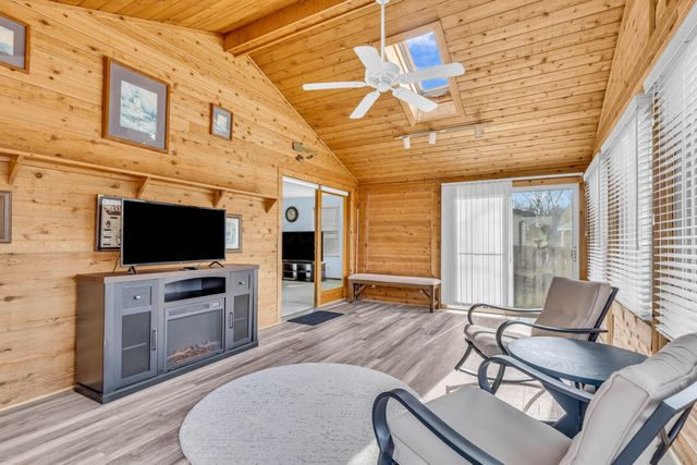 701 Hunters Run, Gahanna, OH 43230