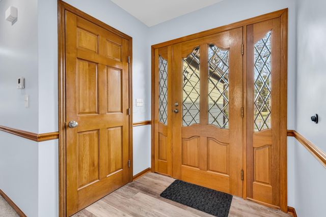 701 Hunters Run, Gahanna, OH 43230