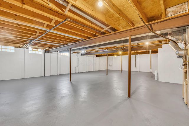 701 Hunters Run, Gahanna, OH 43230