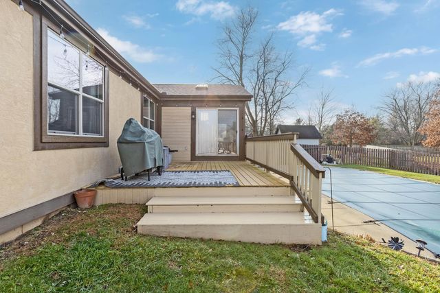 701 Hunters Run, Gahanna, OH 43230