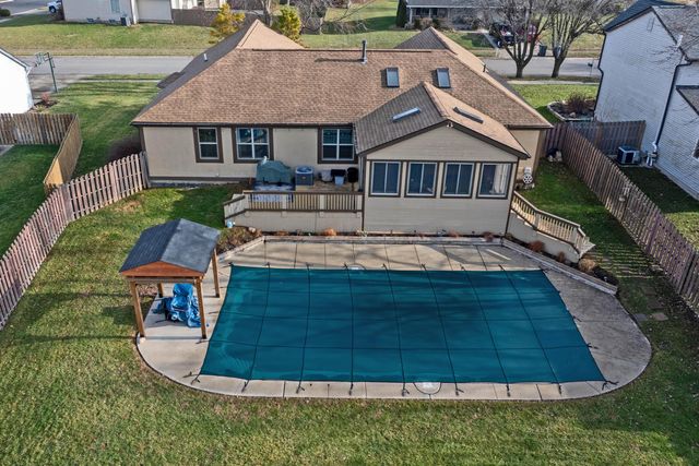 701 Hunters Run, Gahanna, OH 43230