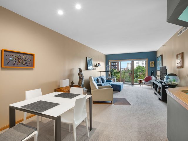 1675 Mill Street 506, Des Plaines, IL 60016