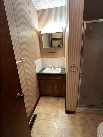 1808 W Quincy Street, Pittsburg, KS 66762