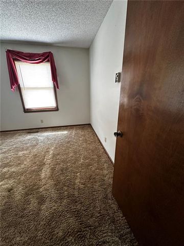 1808 W Quincy Street, Pittsburg, KS 66762