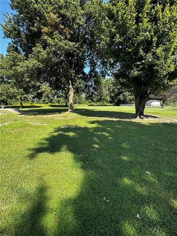 1808 W Quincy Street, Pittsburg, KS 66762