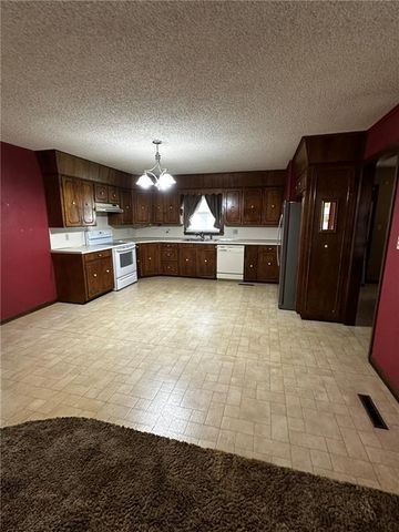 1808 W Quincy Street, Pittsburg, KS 66762
