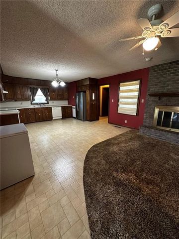 1808 W Quincy Street, Pittsburg, KS 66762