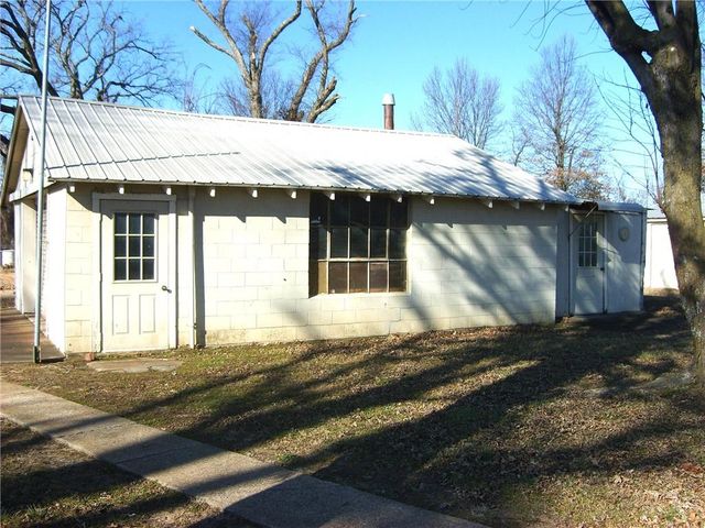 1808 W Quincy Street, Pittsburg, KS 66762