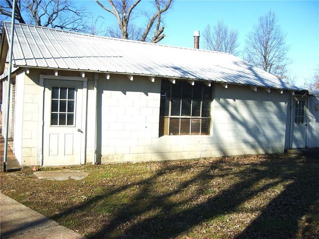 1808 W Quincy Street, Pittsburg, KS 66762