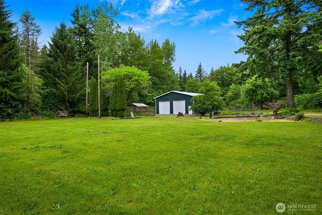 1906 E Pole Road, Everson, WA 98247