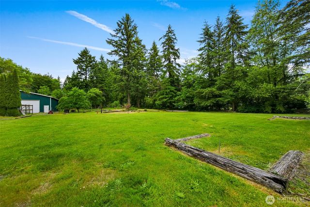 1906 E Pole Road, Everson, WA 98247