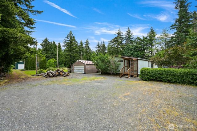 1906 E Pole Road, Everson, WA 98247