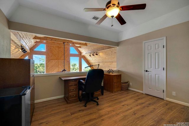 471 Edge Hill, Canyon Lake, TX 78133