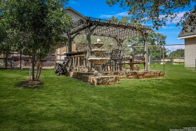 471 Edge Hill, Canyon Lake, TX 78133