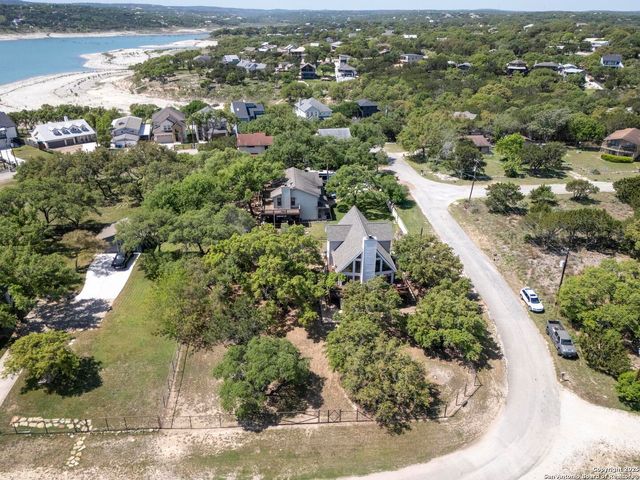 471 Edge Hill, Canyon Lake, TX 78133